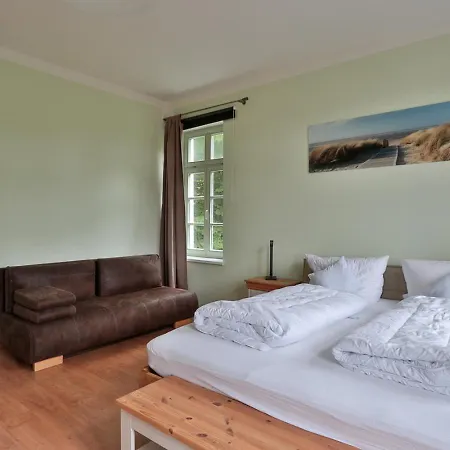 Herrenhaus App.08 * Blengow